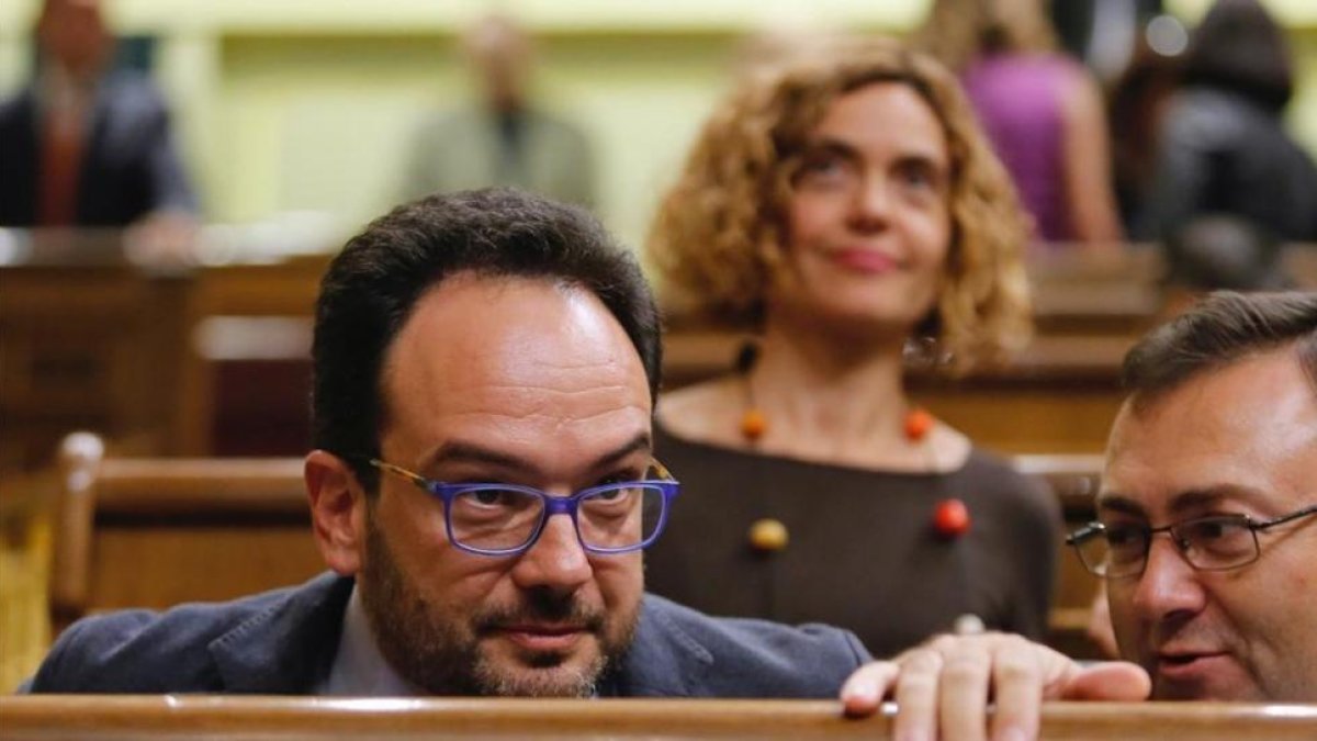 El portavoz parlamentario del PSOE, Antonio Hernando, en el Congreso de los Diputados.-JUAN MANUEL PRATS