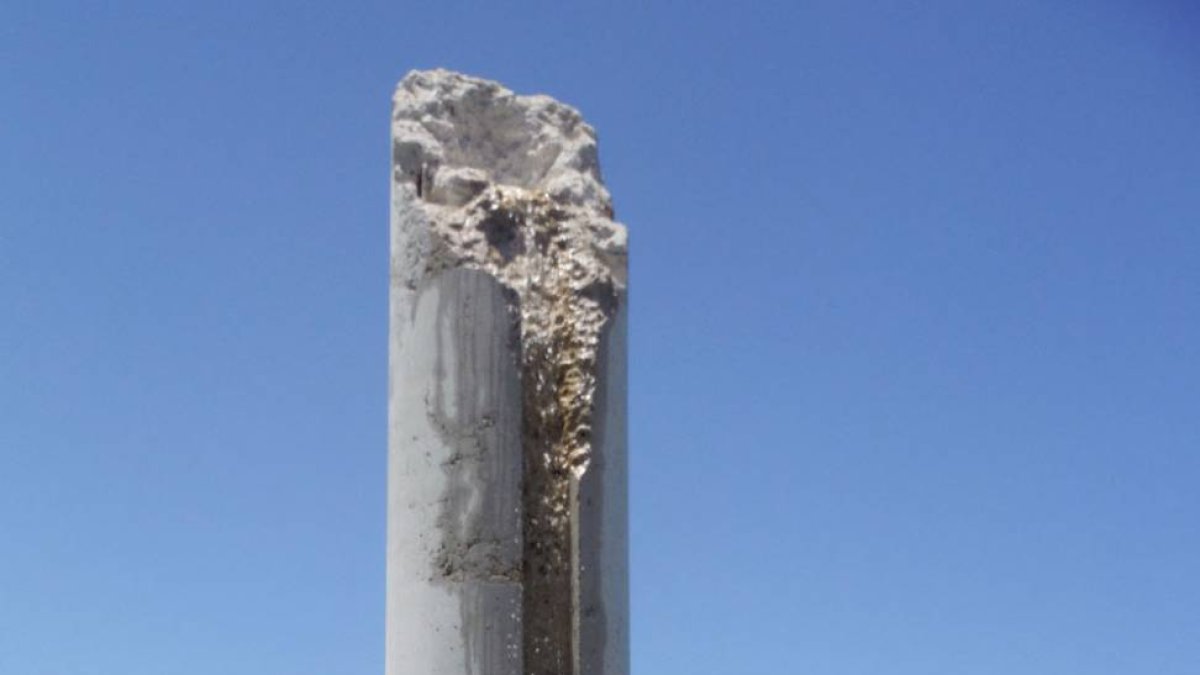 'Columna sin fin', obra de Bañuelos en la Bienal de la Habana.-Alberto Bañuelos