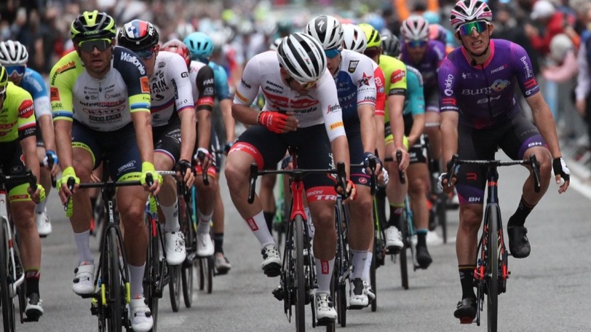 Peñalver, a la derecha, se lamenta. BURGOS BH