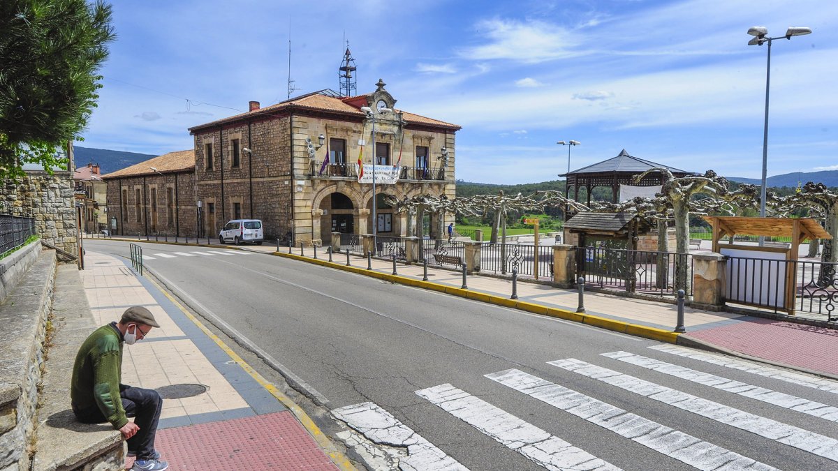 La BonoLoto deja más de 69.000 euros en Quintanar de la Sierra. ISRAEL L. MURILLO