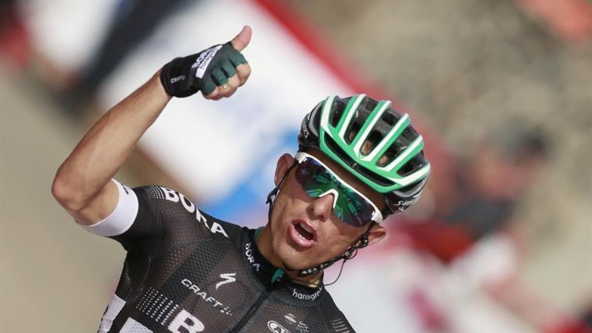 El polaco Rafal Majka (Bora-Hansgrohe) se impone vencedor de la decimocuarta etapa de la Vuelta Ciclista a España-EFE
