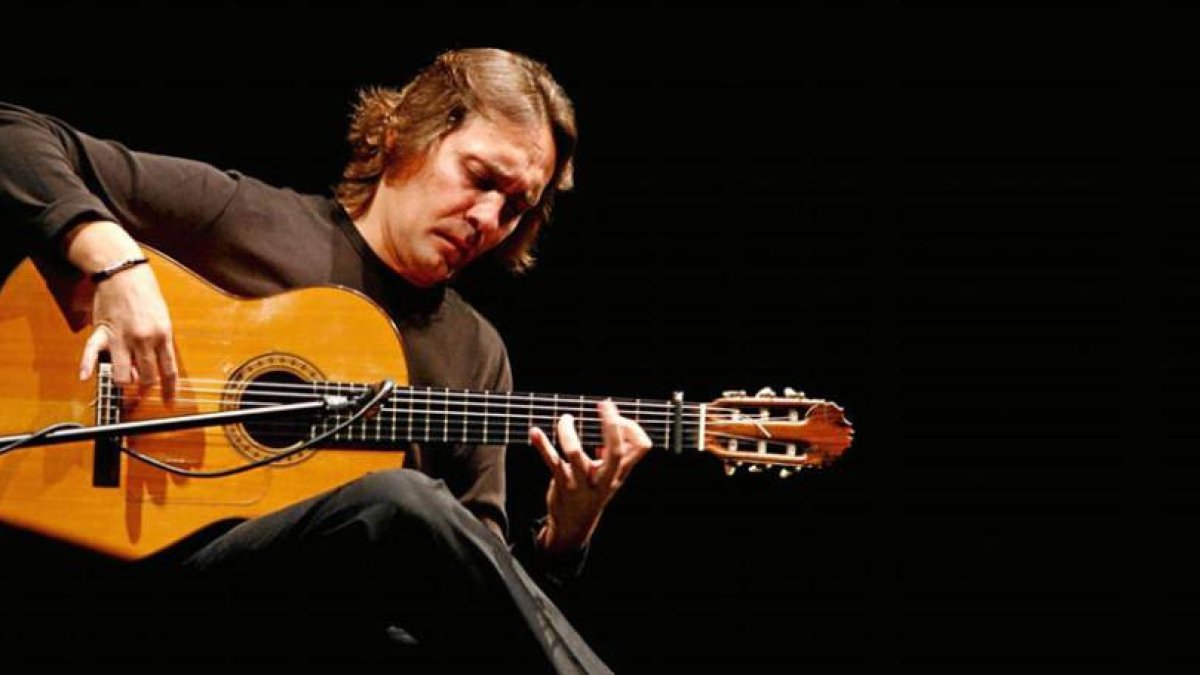 Vicente Amigo.-
