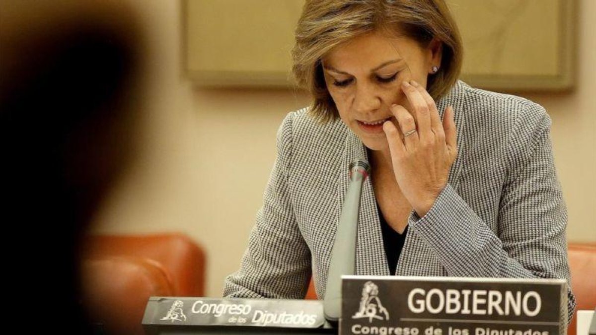 Cospedal interviene en la comisión de Defensa, en el Congreso.-JOSE LUIS ROCA