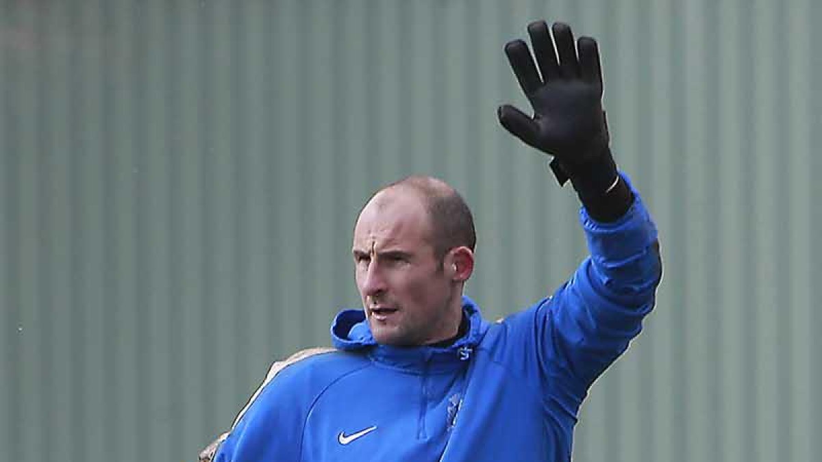 Mikel Saizar dunte un entrenamiento.-RAÚL G. OCHOA