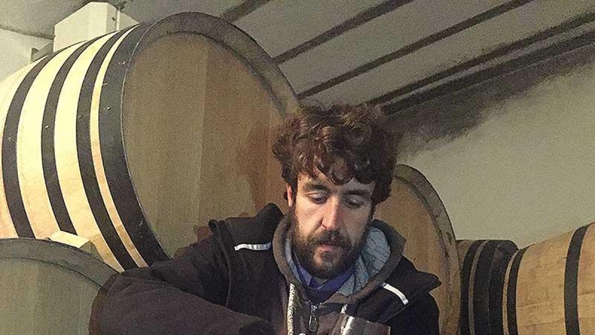 El enólogo Jorge Monzón dirige, junto a su mujer, la bodega burgalesa Dominio del Águila.-E.M.