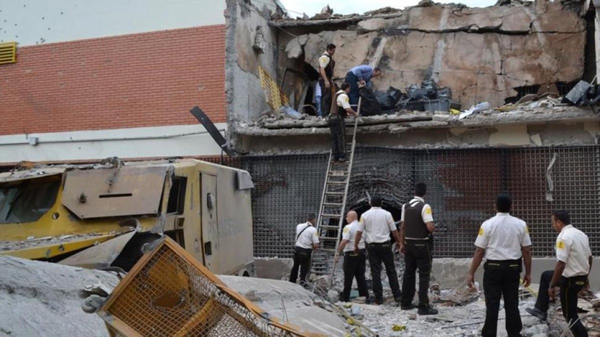 Fotografía de la sede de Prosegur en Ciudad del Este, tras el asalto.-