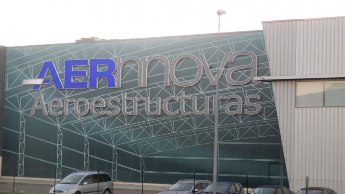 La planta se ubica en el polígono alavés de La Corzanilla.-E. M.