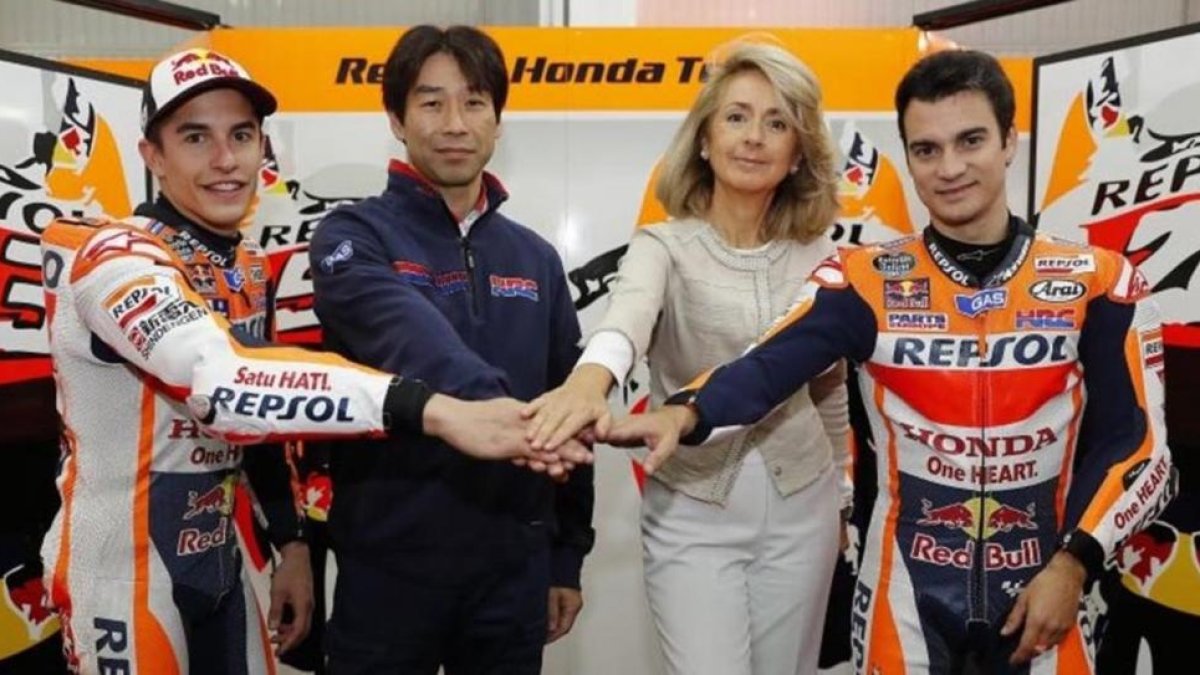 Marc Márquez, Tetsuhiro Kuwata, Begoña Elices y Dani Pedrosa.-REPSOL MEDIA