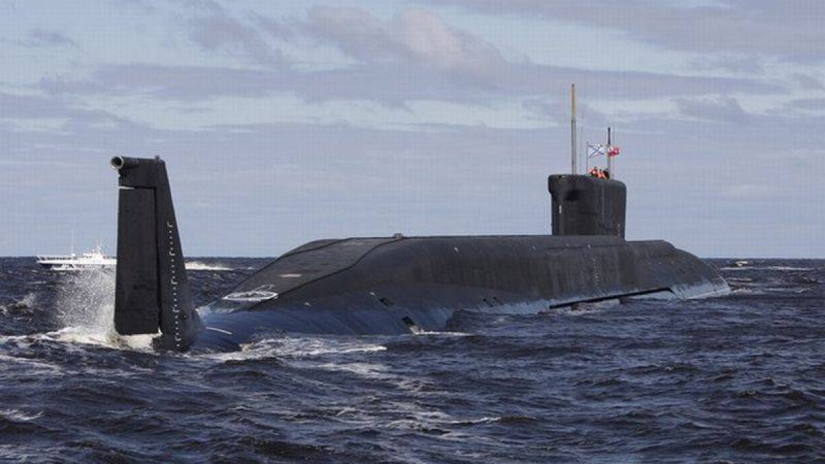Imagen de archivo de un submarino ruso en las aguas de Severodvinsk.-Foto: REUTERS / ALEXANDER ZEMLIANICHENKO