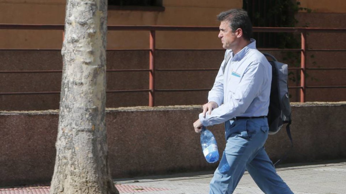 Gonzalo Arconada antes de entrar a la reunión con la directiva el pasado lunes.-RAÚL G. OCHOA