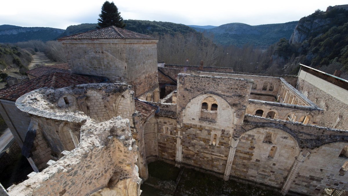 A cielo abierto. Así se conserva el que fuera el monasterio más influyente del siglo XI. ICAL
