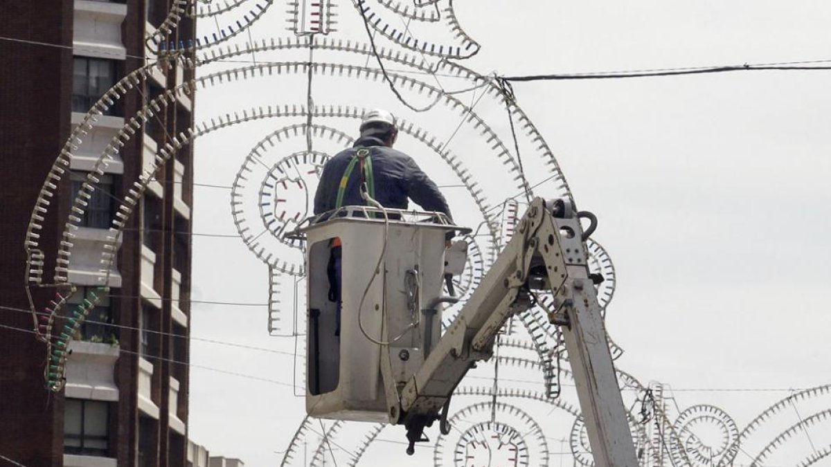 El alumbrado navideño tendrá 200.000 euros más de inversión con luces de bajo consumo.