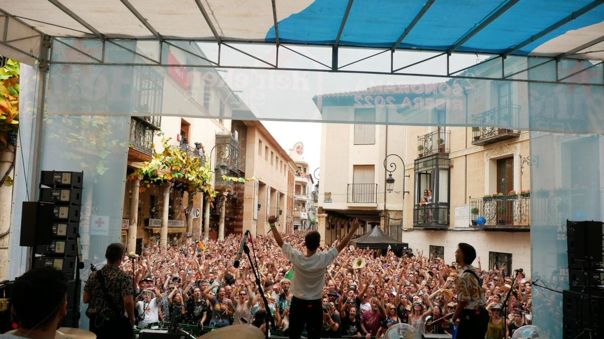 Concierto en la plaza del Trigo. @DORibera
