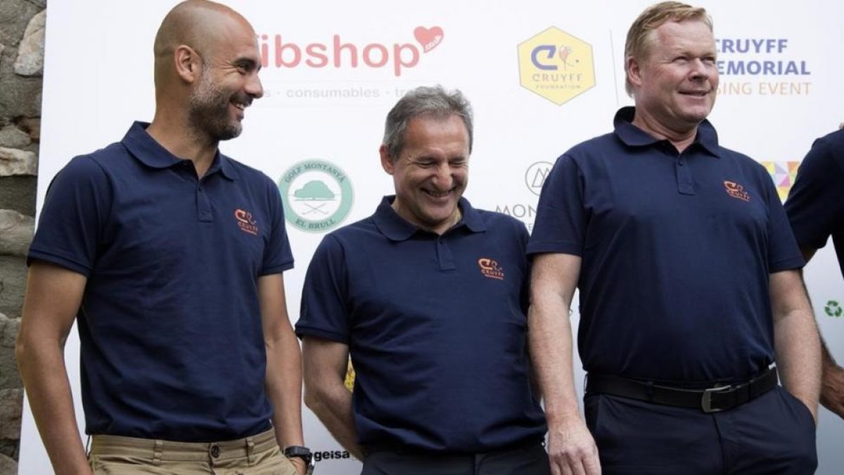 Guardiola, Txiki y Koeman, durante el torneo benéfico de la Fundación Johan Cruyff en el Montanyà.-EFE / MARTA PÉREZ