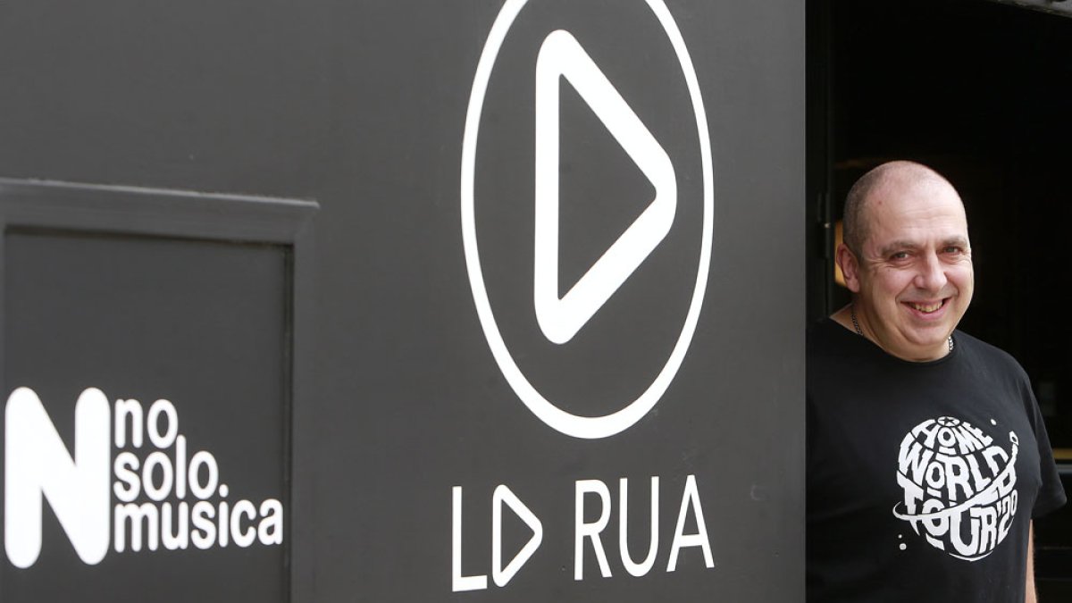 Jacho, gerente de La Rúa, se muestra optimista a pesar de que el coronavirus le ha impedido disfrutar de los conciertos durante demasiado tiempo. RAÚL G. OCHOA