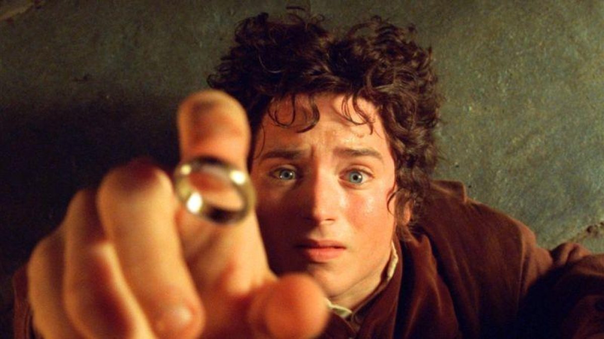 El actor Elijah Wood, como Frodo, en la película El señor de los anillos.-EL PERIÓDICO