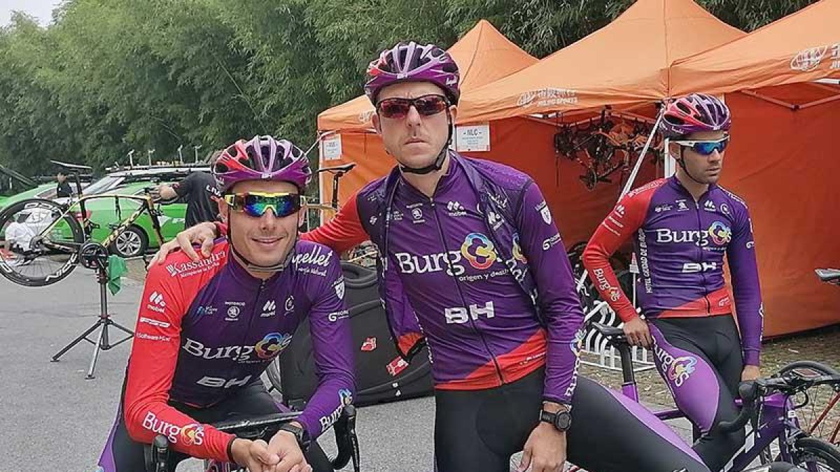 El Burgos BH está en China desde el pasado lunes-Burgos BH