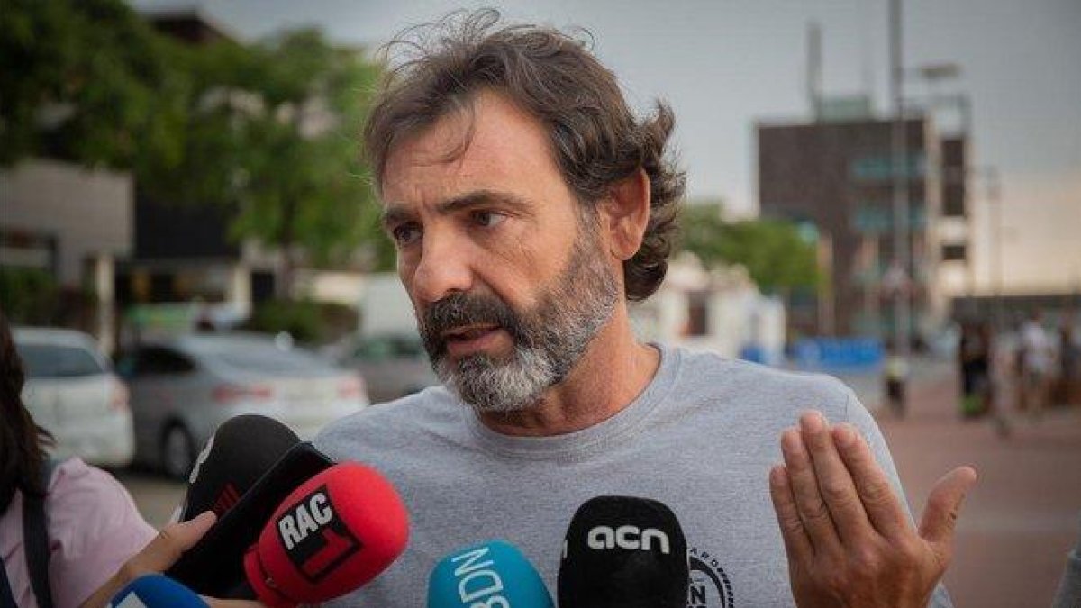 Óscar Camps, durante una comparecencia ante los medios en Barcelona.-DAVID ZORRAKINO / EUROPA PRESS
