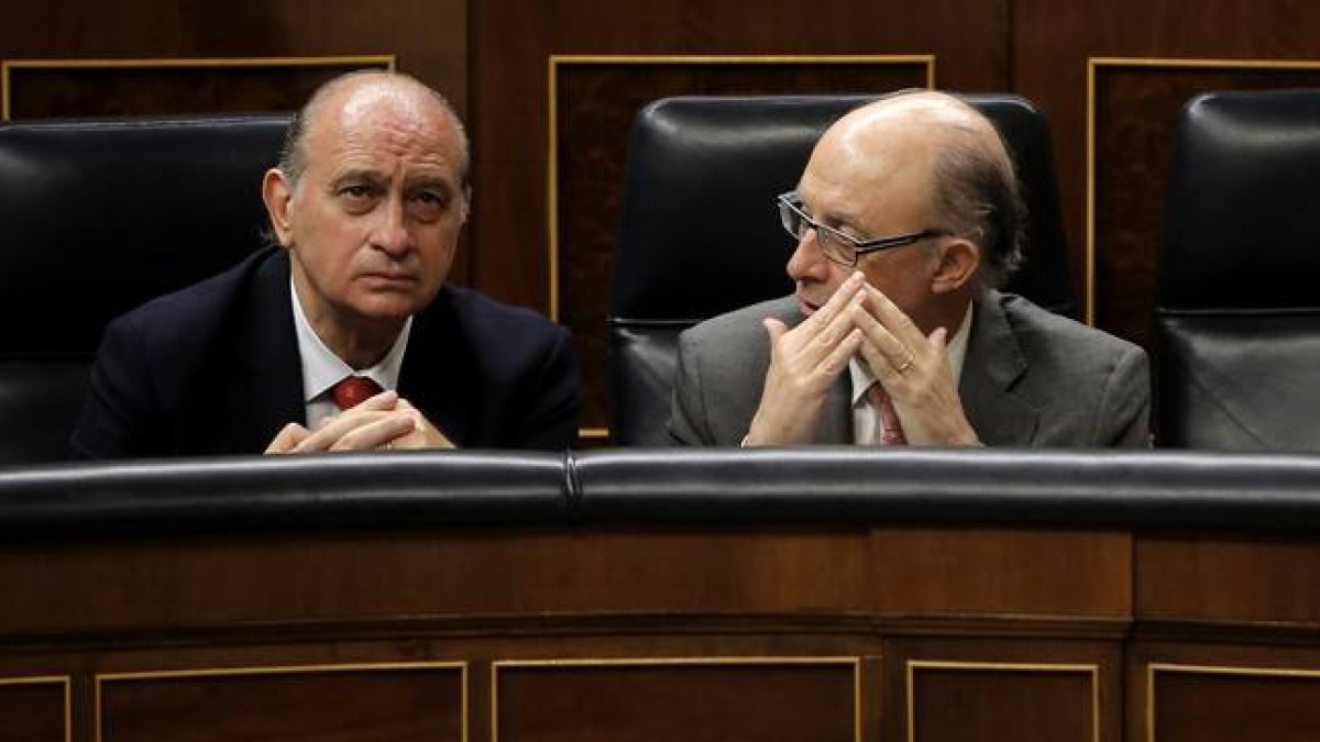 Montoro, junto a Fernández Díaz, en el Congreso, el pasado día 23.-Foto: JOSÉ LUIS ROCA