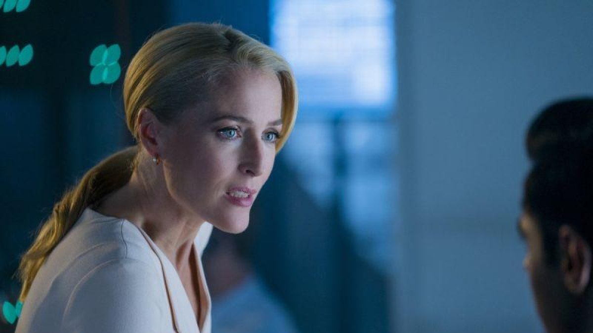 Gillian Anderson en una escena de la película El espía que me plantó.-HOPPER STONE (LIONSGATE ENTERTAINMENT / AP