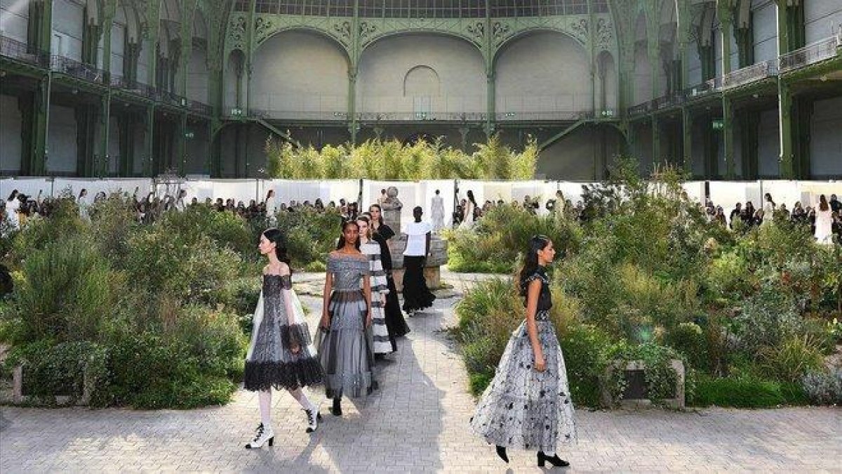 Desfile de Chanel en la Semana de la moda de París.-CHRISTOPHE ARCHAMBAULT (AFP)