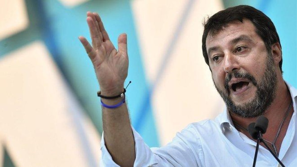 El líder de la ultraderechista Liga, Matteo Salvini, en un acto contra el Gobierno en Roma el pasado 19 de octubre.-TIZIANA FABI (AFP)