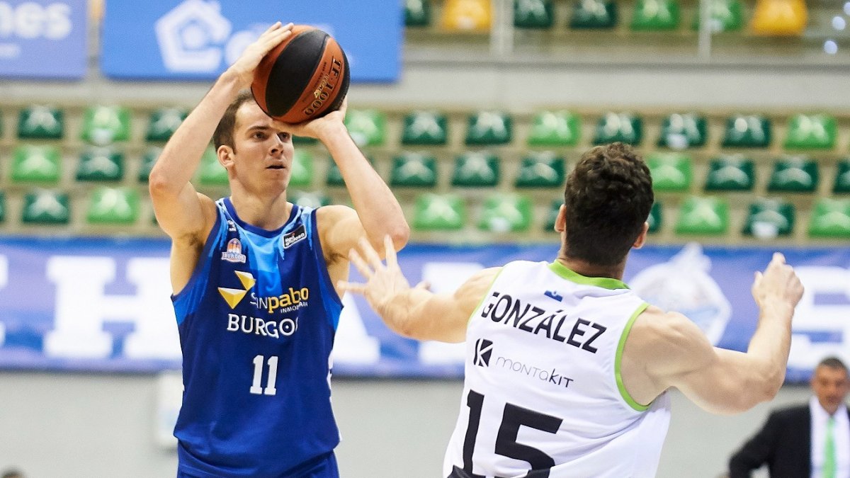 Salvó lanza a canasta en el último partido contra el Fuenlabrada. B. B. HOJAS / SPB