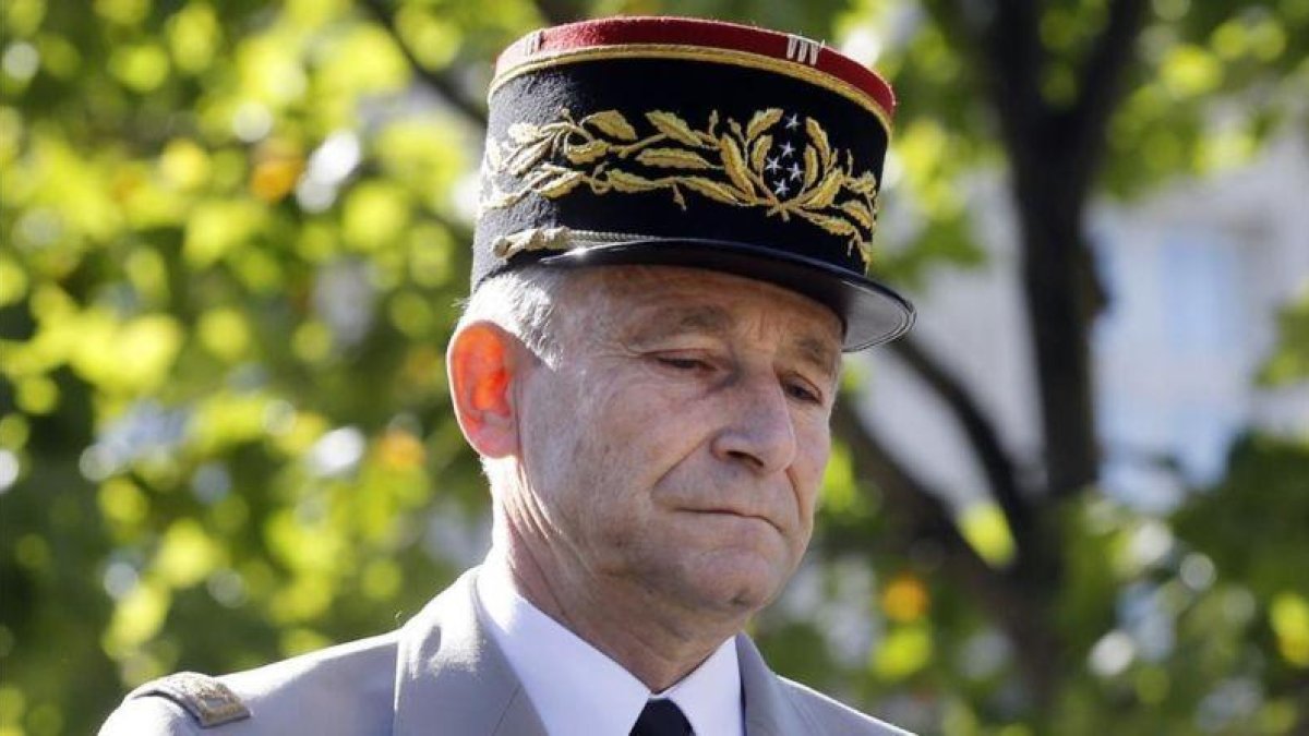 El dimitido jefe de Estado Mayor de Defensa, Pierre de Villiers.-ETIENNE LAURENT
