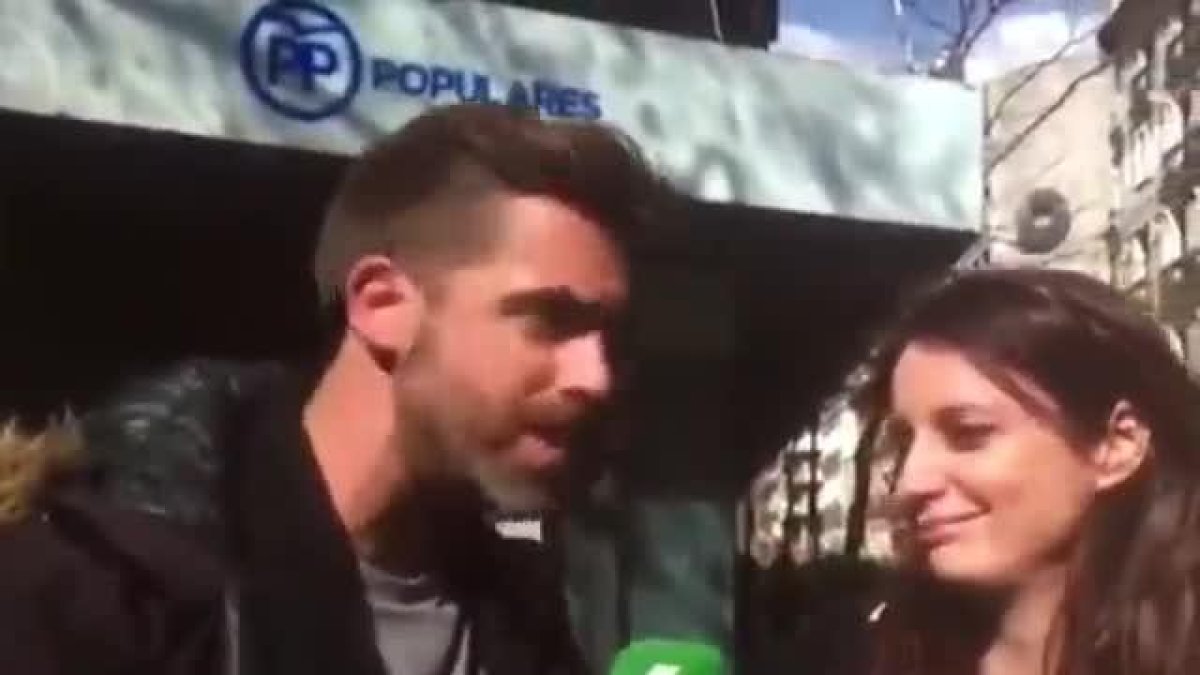 Andrea Levy se anima y canta el himno español de Marta Sánchez.-/ ANDREA LEVY/INSTAGRAM