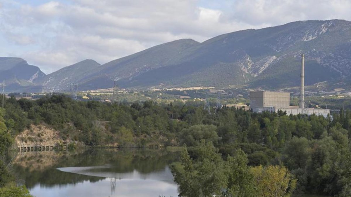 El futuro de la plantilla de Garoña y de la comarca de influencia de ésta será una de las líneas de trabajo del PSOE este trimestre.-I. L.M.