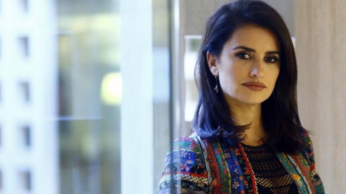 Penélope Cruz, el mes pasado, en la presentación de 'la reina de España'.-AGUSTÍN CATALÁN