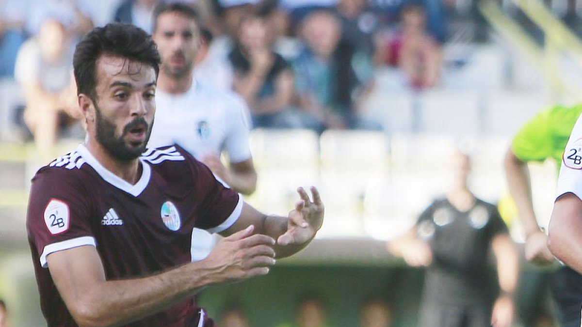 Fer Ruiz jugó en El Plantío contra el Burgos CF.-ISRAEL L. MURILLO