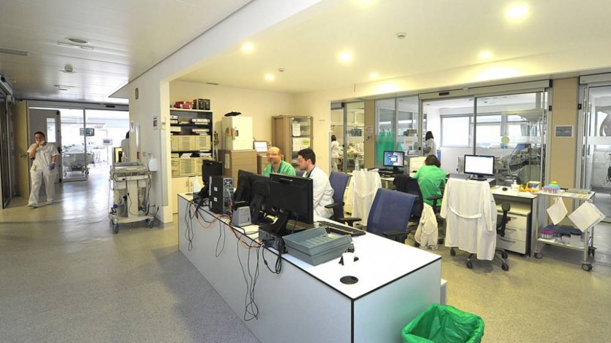 El material se deposita en dos armarios de una unidad que se cierra cada día y que tiene, como todo el hospital, un servicio de vigilancia.-I.L.M.