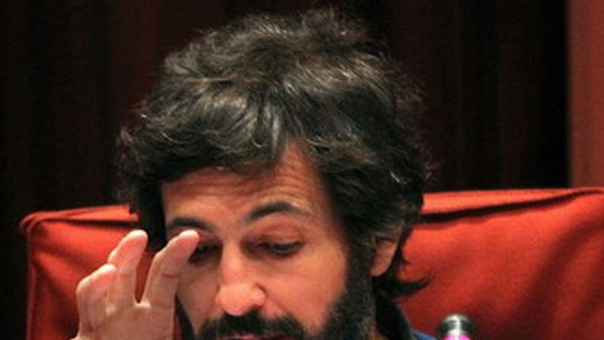 Oleguer Pujol Ferrusola, hijo del expresidente de catalán Jordi Pujol, durante su comparecencia en la comisión del Parlament.-TONI GARRIGA / EFE