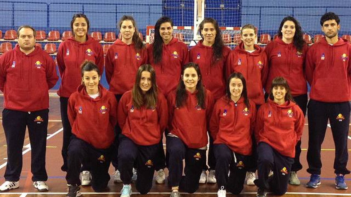 Plantilla del Castilla Sport Club que compitió el pasado miércoles en Palencia.-ECB