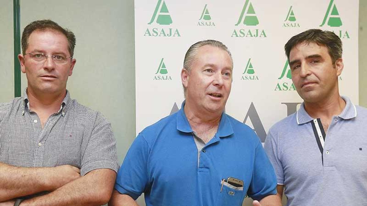 Ángel Arroyo, Donaciano Dujo y Esteban Martínez.-RAÚL G. OCHOA