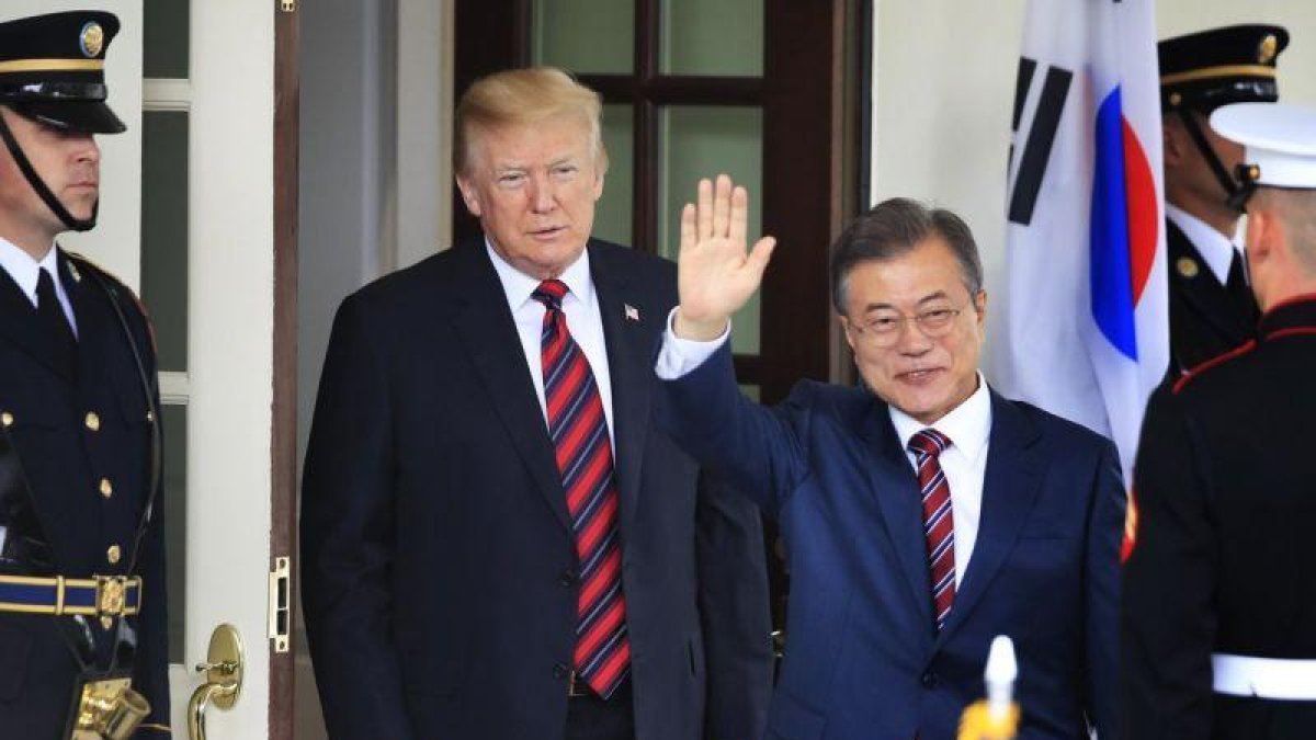 Moon aterrizará en EE.UU. el 10 de abril y se reunirá con Trump al día siguiente.-AP