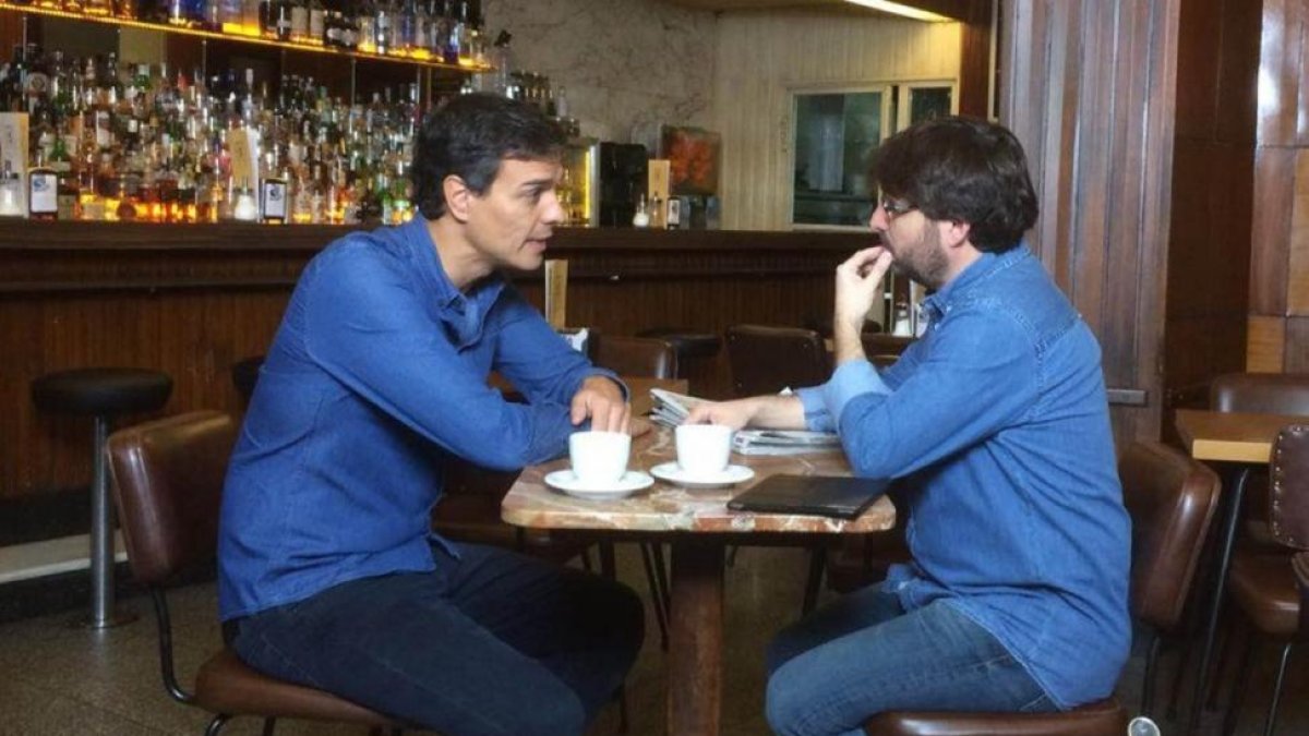 Pedro Sánchez y Jordi Évole, durante la entrevista de este domingo.-