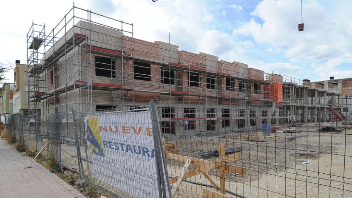 Edificios de nueva construcción en la zona de Villímar.-ISRAEL L. MURILLO