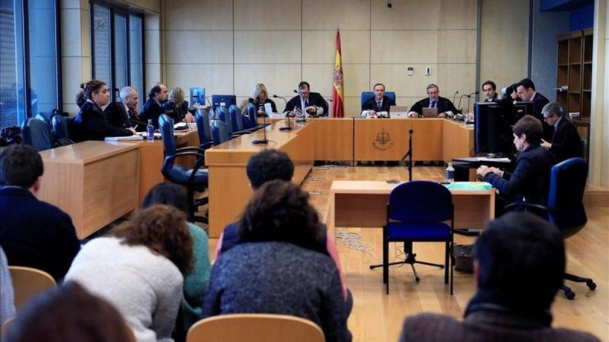 Vista de apelación de la sentencia del caso Alsasua en la Audiencia Nacional, este miércoles.-FERNANDO ALVARADO (EFE)
