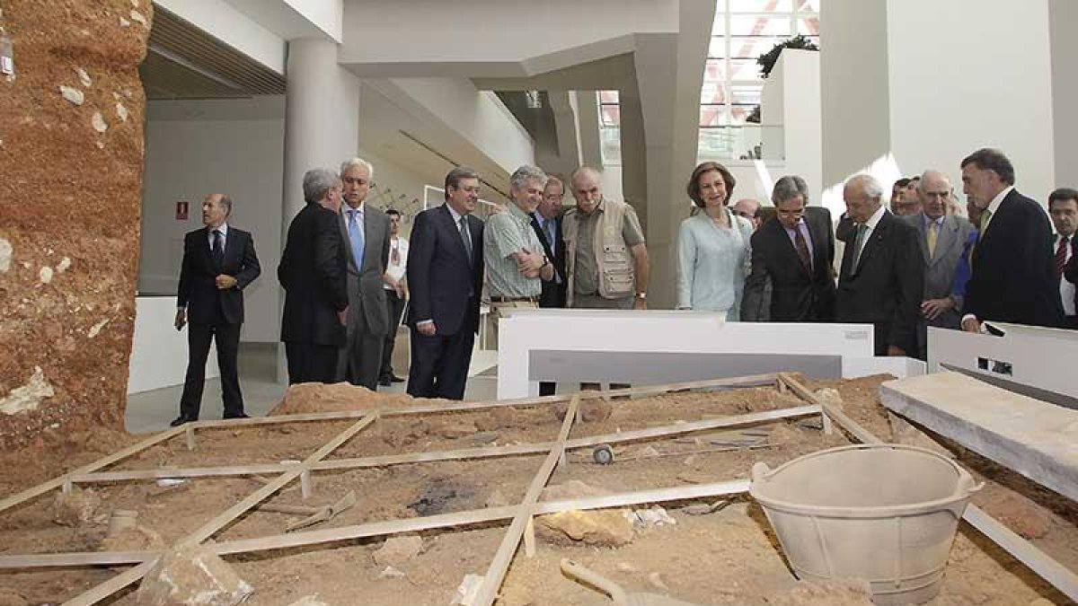 La reina Sofía durante la inauguración del Museo de la Evolución de Burgos el 14 de julio de 2010.-ISRAEL L. MURILLO