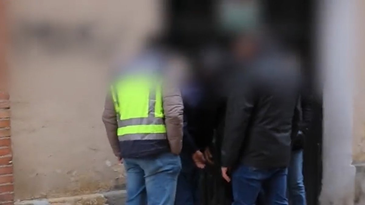 Detención en Miranda del responsable de enviar cartas bomba, una de ellas a Pedro Sánchez. POLICÍA N ACIONAL