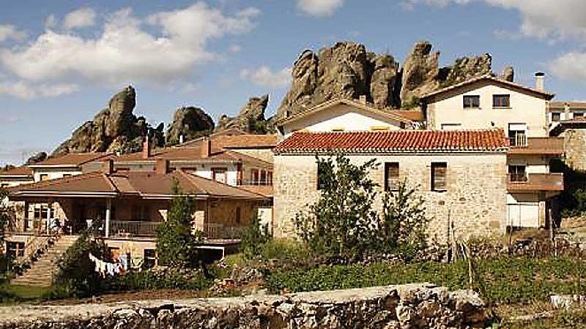 Vista panarámica de la localidad serrana.-ECB