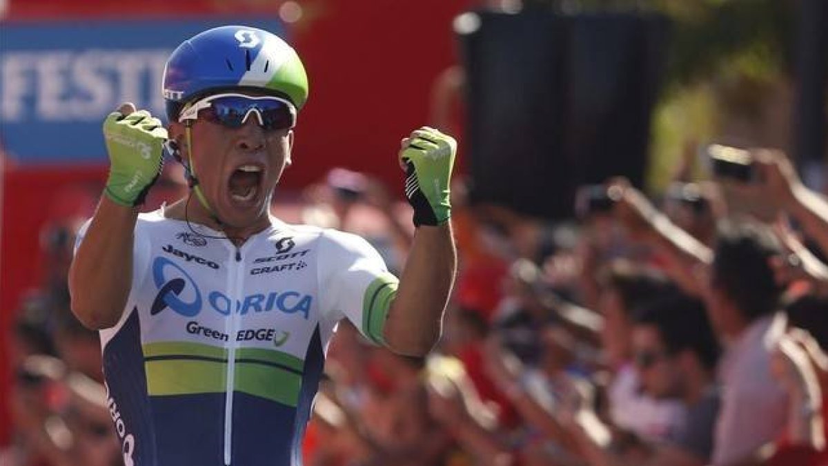 El australiano Caleb Ewan gana la quinta etapa de la Vuelta.-Foto: EFE / JAVIER LIZÓN