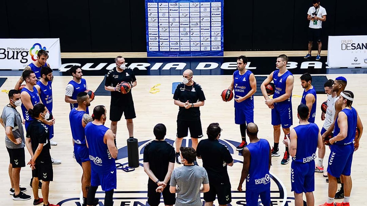 El San Pablo realizó ayer su primera sesión en L’Alqueria. ACB PHOTO