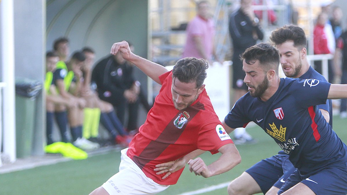 Castro, recuperador del Burgos CF, ha sido la estrella del Real Burgos. S. OTERO
