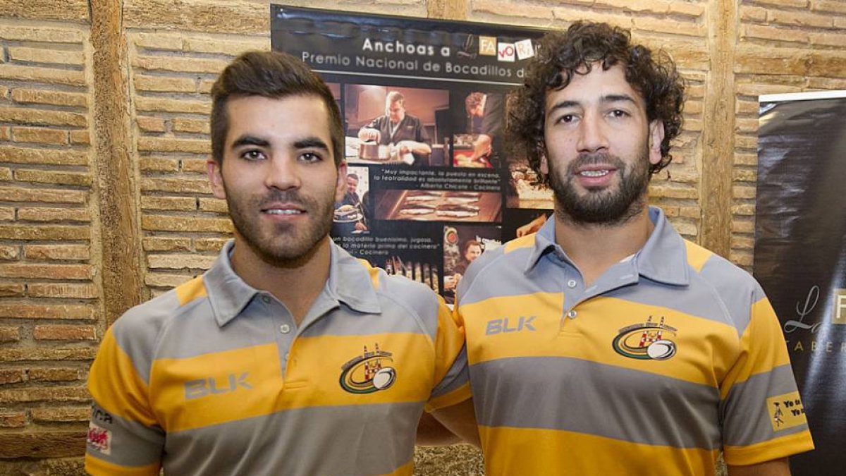Mikel Álvarez y Juan Aristimuño fueron presentados ayer como nuevos jugadores del UBU Cajaviva-I. L. Murillo