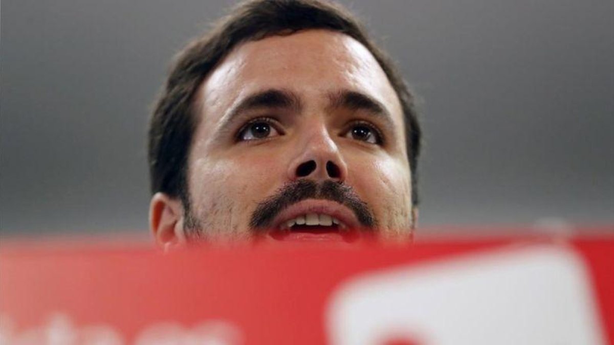 El coordinador federal de IU, Alberto Garzón, este sábado en la asamblea de la formación.-EL PERIÓDICO (EFE / ÁNGEL DÍAZ)