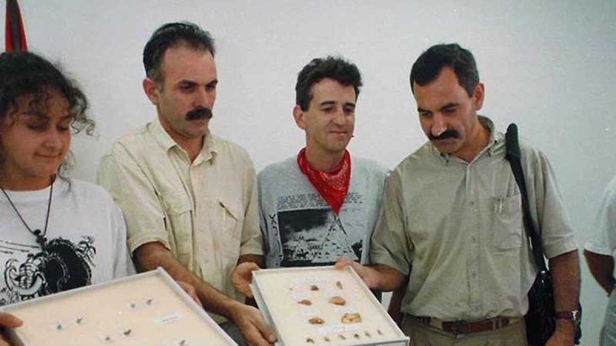 Imágenes de restos, en primera línea fauna, obtenidos en la campaña del año 1997 en Atapuerca.-FÉLIX ORDÓÑEZ