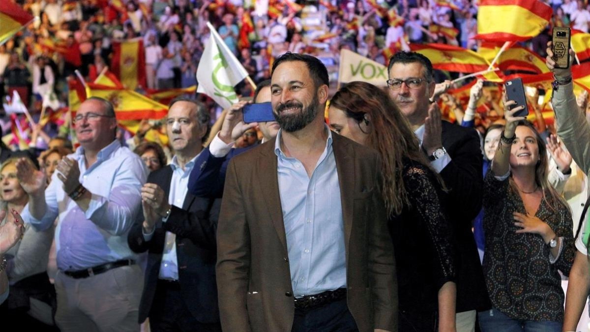 El presidente de Vox Santiago Abascal durante el acto que la formacion celebra hoy en el Palacio de Vistalegre de Madrid.-